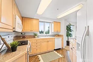 15020 Bothell Way NE, Lake Forest Park, WA 98155 - Photo 7