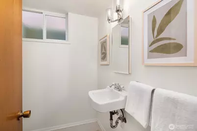 9232 21st Avenue NW, Seattle, WA 98117 - Photo 27