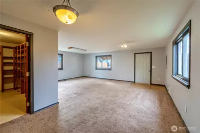 918 E 5th Street, Port Angeles, WA 98362 - Photo 11