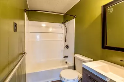 918 E 5th Street, Port Angeles, WA 98362 - Photo 9