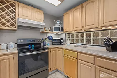 14834 Fremont Avenue N, Shoreline, WA 98133 - Photo 9