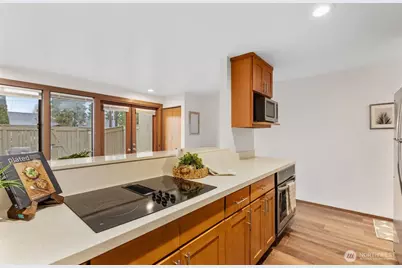 2009 42nd Avenue E, Seattle, WA 98112 - Photo 13