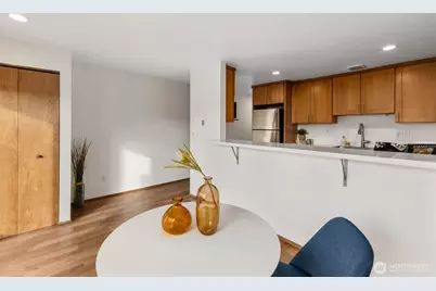 2009 42nd Avenue E, Seattle, WA 98112 - Photo 17