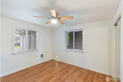 1025 E St, Centralia, WA 98531 - Photo 15