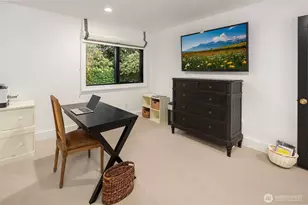 1601 Evergreen Point Rd, Medina, WA 98039 - Photo 25