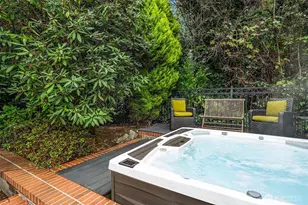 1601 Evergreen Point Rd, Medina, WA 98039 - Photo 39