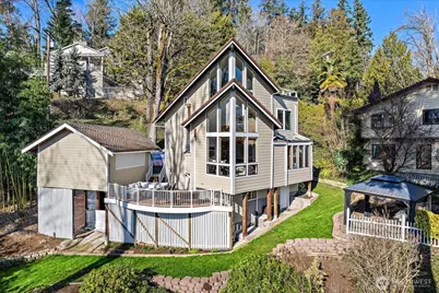 8526 E Mercer Way, Mercer Island, WA 98040 - Photo 3