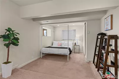 8526 E Mercer Way, Mercer Island, WA 98040 - Photo 31