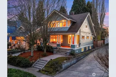 4323 Sunnyside Avenue N, Seattle, WA 98103 - Photo 1