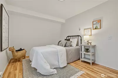 12625 SE 42nd Street, Bellevue, WA 98006 - Photo 15