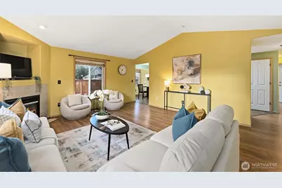 807 21st Street NW, Puyallup, WA 98371 - Photo 9