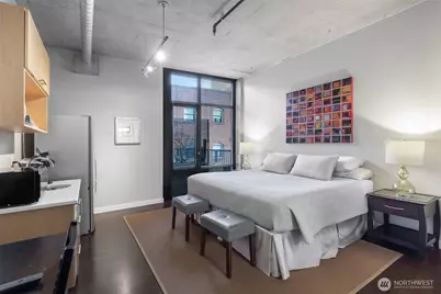 2720 3rd Avenue #311, Seattle, WA 98121 - Photo 33