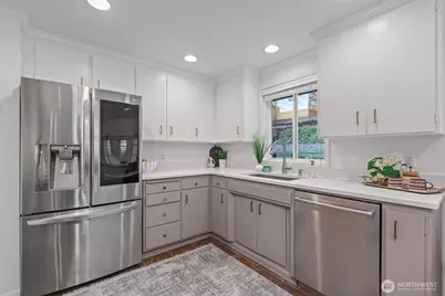 16327 Densmore Avenue N, Shoreline, WA 98133 - Photo 11