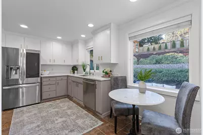 16327 Densmore Avenue N, Shoreline, WA 98133 - Photo 9