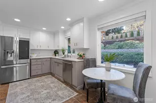 16327 Densmore Ave N, Shoreline, WA 98133 - Photo 9