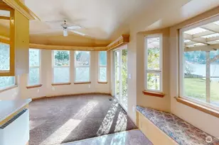 22989 Lake McMurray Ln, Mount Vernon, WA 98274 - Photo 7