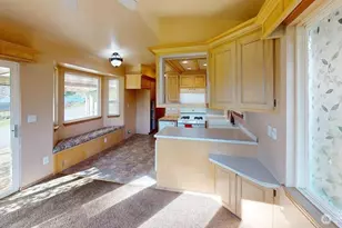 22989 Lake McMurray Ln, Mount Vernon, WA 98274 - Photo 15