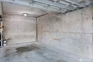 2618 4th Ave N, Seattle, WA 98109 - Photo 25