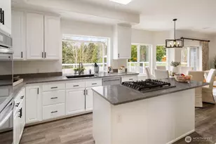 22910 NE 76th St, Redmond, WA 98053 - Photo 17