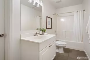 22910 NE 76th St, Redmond, WA 98053 - Photo 33