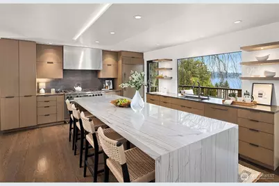 7733 58th Avenue NE, Seattle, WA 98115 - Photo 11