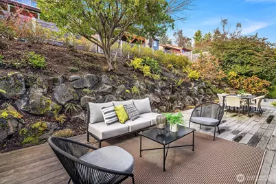 7733 58th Avenue NE, Seattle, WA 98115 - Photo 37