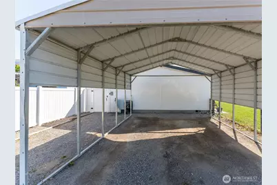 105 3rd Street SW, Rock Island, WA 98850 - Photo 39