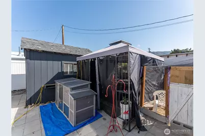 105 3rd Street SW, Rock Island, WA 98850 - Photo 29