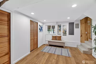 3850 49th Avenue SW, Seattle, WA 98116 - Photo 21