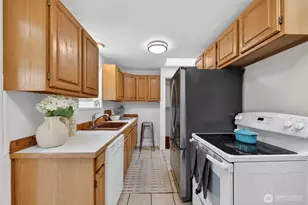 3850 49th Ave SW, Seattle, WA 98116 - Photo 15