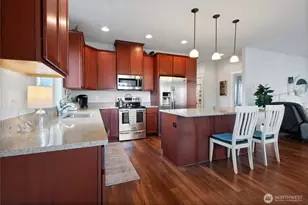 385 Bruhn Ln N, Enumclaw, WA 98022 - Photo 7