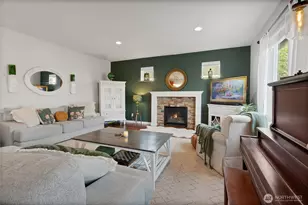 385 Bruhn Ln N, Enumclaw, WA 98022 - Photo 7