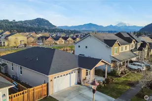 385 Bruhn Ln N, Enumclaw, WA 98022 - Photo 1