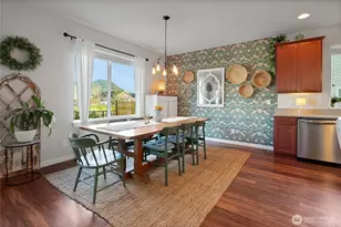 385 Bruhn Ln N, Enumclaw, WA 98022 - Photo 13