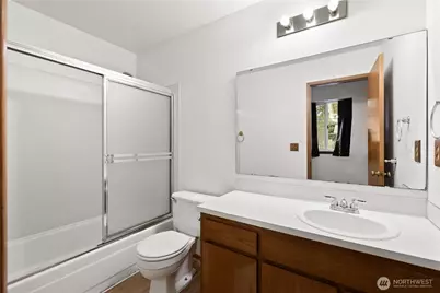 126 W Casino Road #5, Everett, WA 98204 - Photo 17