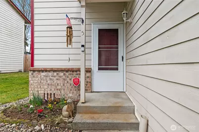 126 W Casino Road #5, Everett, WA 98204 - Photo 3