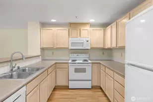 2001 120th Pl SE, Everett, WA 98208 - Photo 5