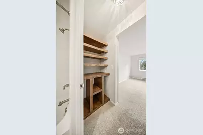 12504 NE 142nd Lane #C302, Kirkland, WA 98034 - Photo 13