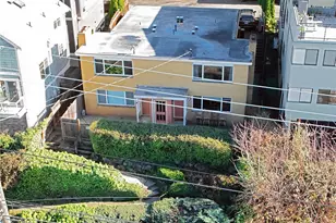 2020 Eastlake Ave E, Seattle, WA 98102 - Photo 11