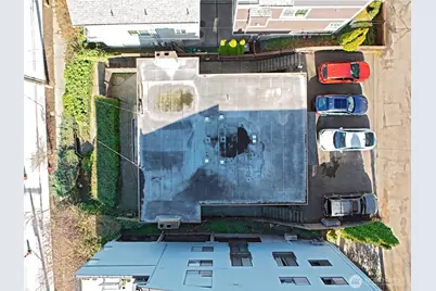 2020 Eastlake Avenue E, Seattle, WA 98102 - Photo 29