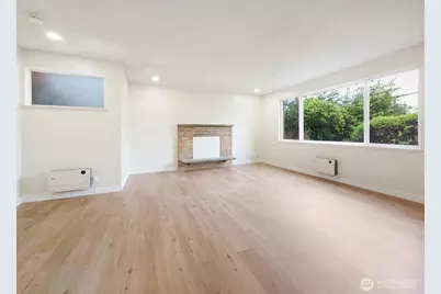 2020 Eastlake Avenue E, Seattle, WA 98102 - Photo 25