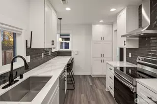 3017 15th Ave S, Seattle, WA 98144 - Photo 9