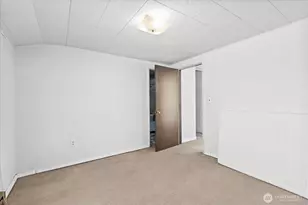 3417 E College Way, Mount Vernon, WA 98273 - Photo 25