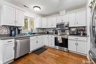 12718 159th Street E, Puyallup, WA 98374 - Photo 3