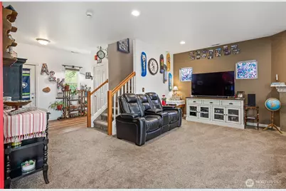 8121 83rd Place NE, Marysville, WA 98270 - Photo 3