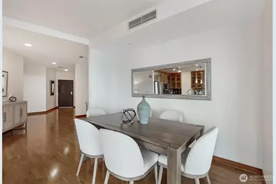 2716 Elliot Avenue #800, Seattle, WA 98121 - Photo 9