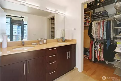 2720 3rd Avenue #909, Seattle, WA 98121 - Photo 29