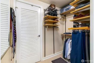 909 5th Avenue #2301, Seattle, WA 98164 - Photo 37