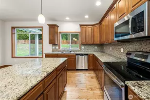 9127 Fox Ridge Ln SE, Olympia, WA 98513 - Photo 11