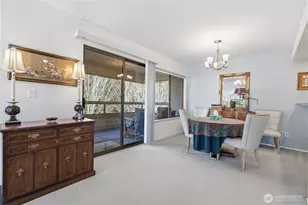 10101 SE 3rd St, Bellevue, WA 98004 - Photo 11